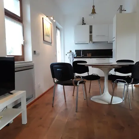 Casa Janca App Con 1 Da Letto 1 Bagno, Possibilità Posto Barca In Darsena * Ameglia